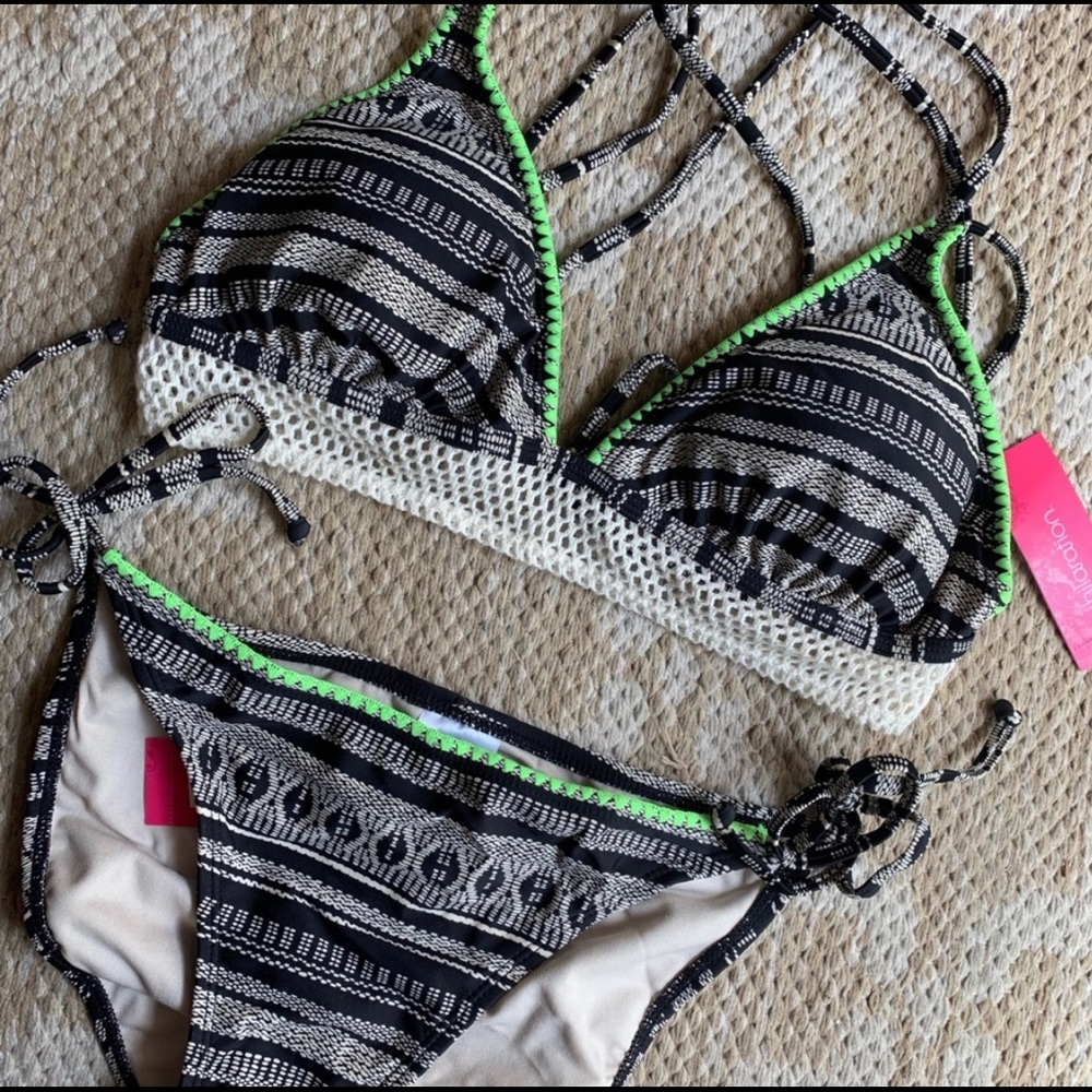 Xhilaration two piece bikini NWT size medium